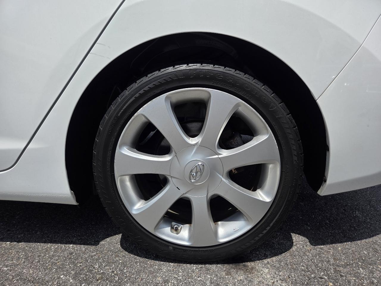 Hyundai Elantra Limited 2013