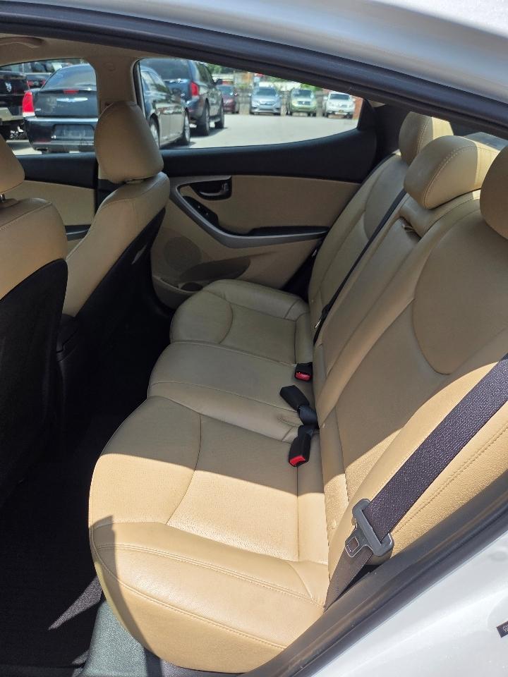 Hyundai Elantra Limited 2013
