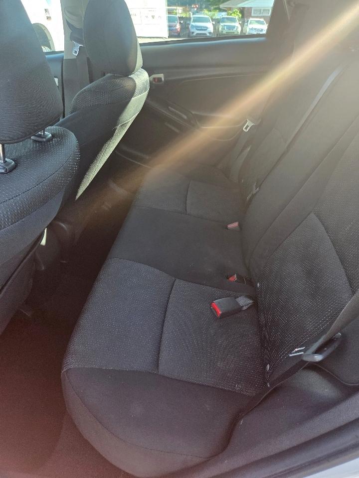 Toyota Matrix Base 4-Speed AT 2010