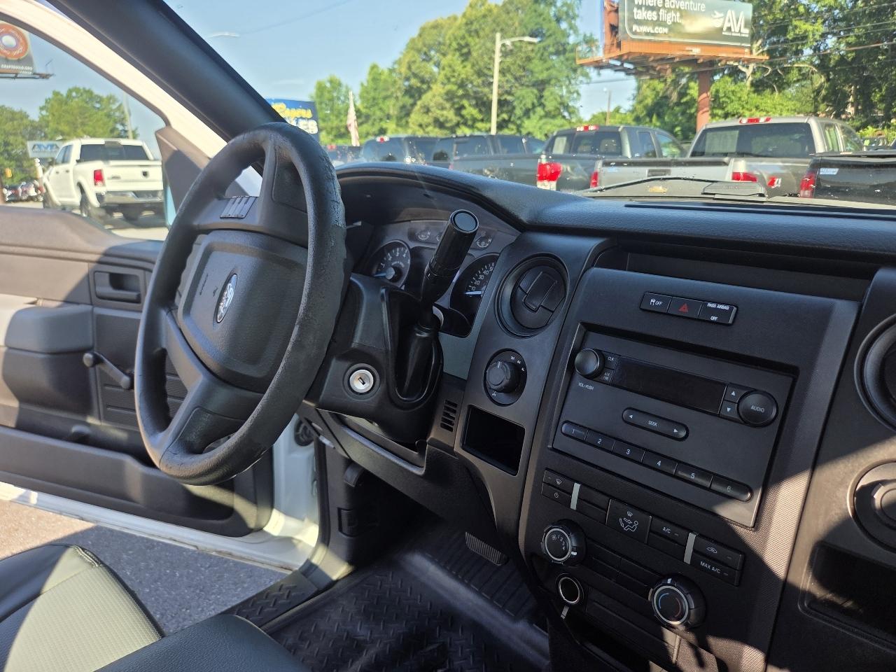 Ford F-150 XL 8 ft. 4WD 2014