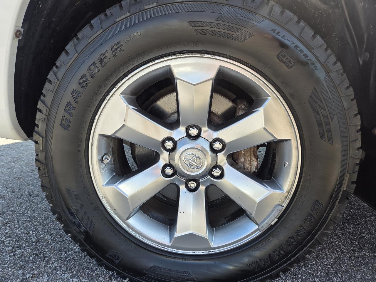 Toyota 4Runner Limited 4WD V8 2007