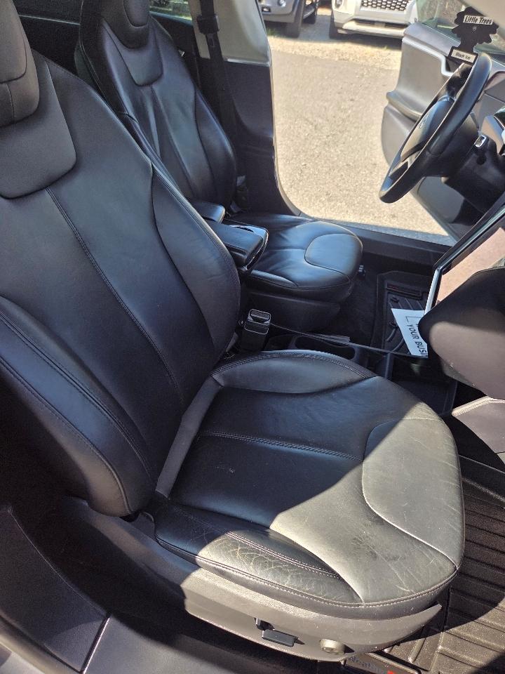 Tesla Model S Signature Performance 2013