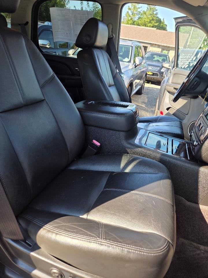 GMC Yukon Denali AWD 2008