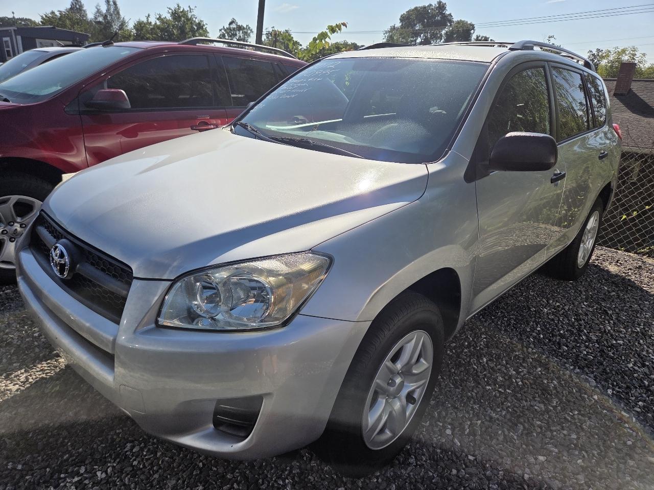 Toyota RAV4 Base I4 4WD 2012