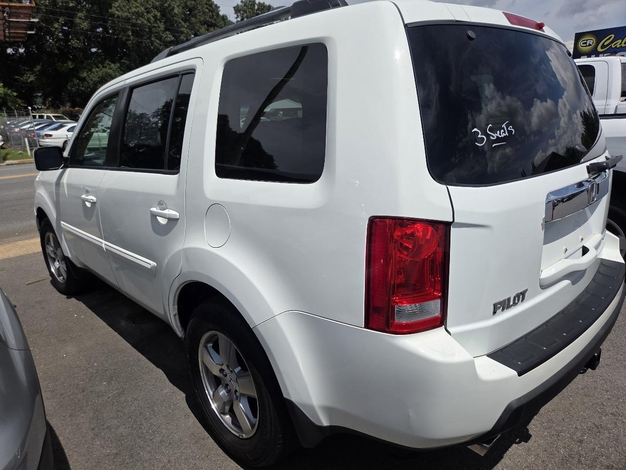 Honda Pilot EX-L 4WD 5-Spd AT with DVD 2010