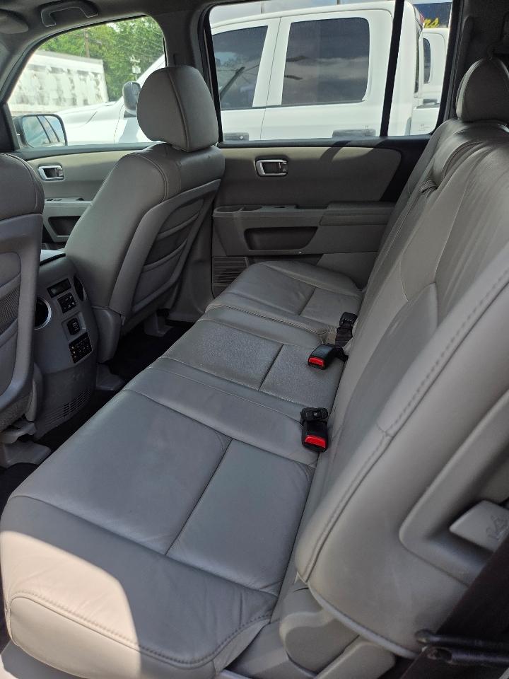 Honda Pilot EX-L 4WD 5-Spd AT with DVD 2010