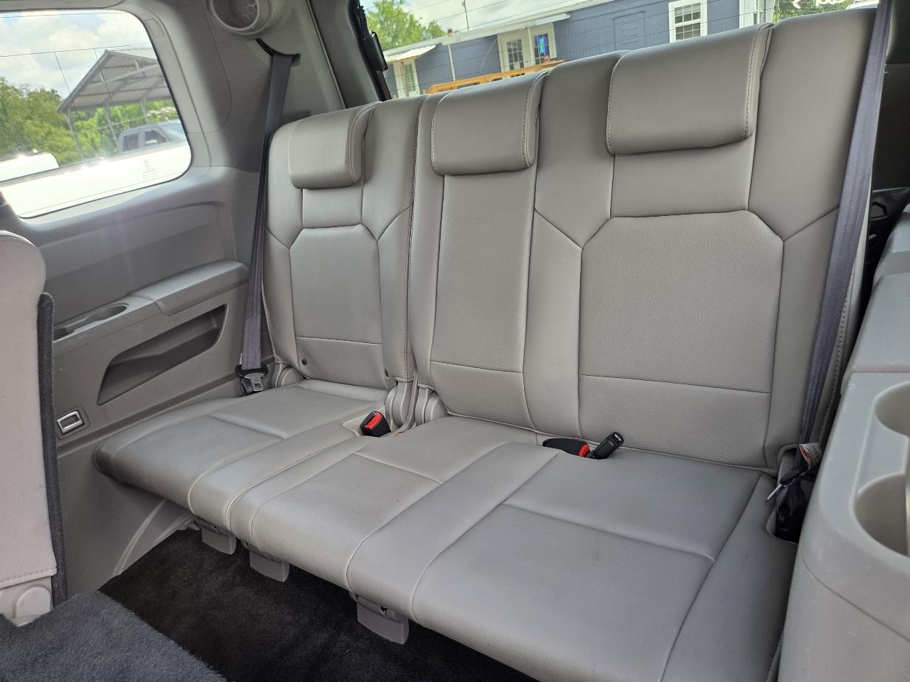Honda Pilot EX-L 4WD 5-Spd AT with DVD 2010