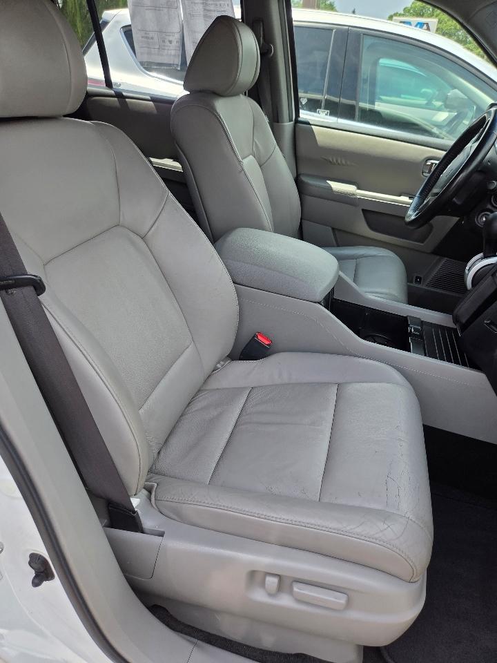 Honda Pilot EX-L 4WD 5-Spd AT with DVD 2010