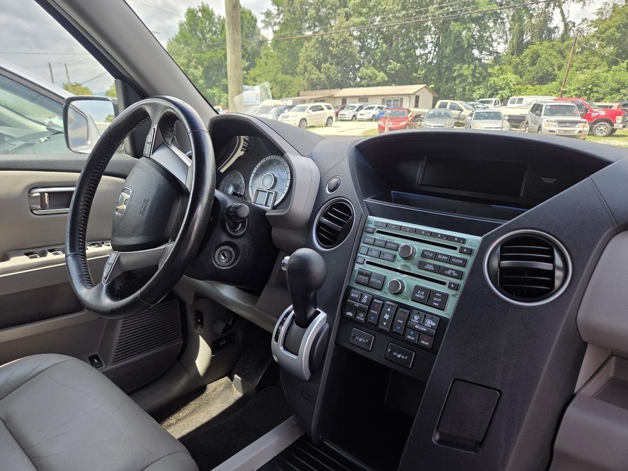 Honda Pilot EX-L 4WD 5-Spd AT with DVD 2010