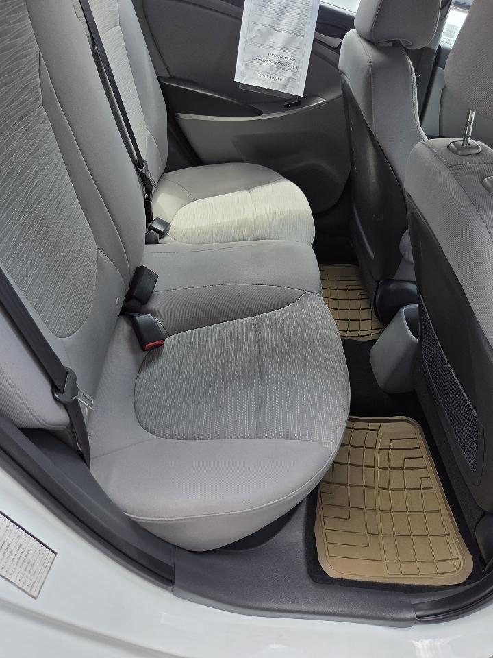 Hyundai Accent Sport 5-Door 6A 2015