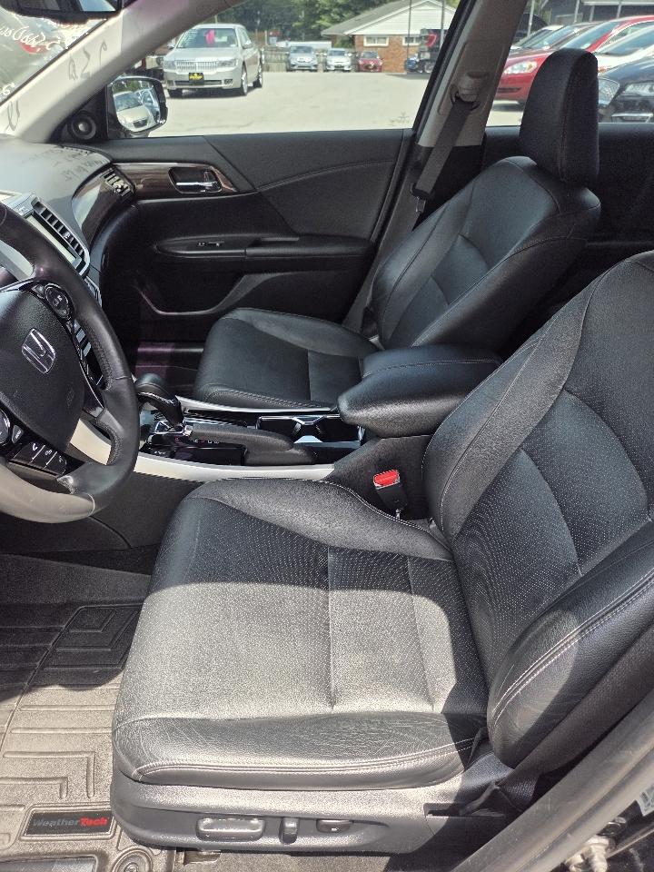 Honda Accord Touring V6 Sedan 6-Spd AT 2017