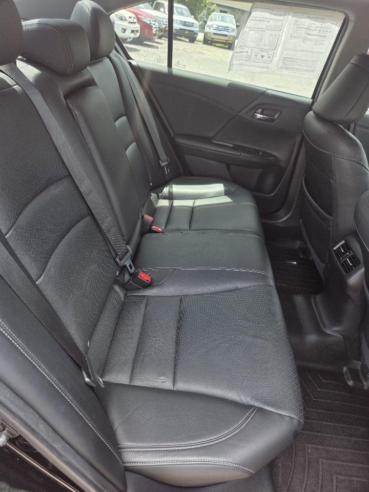 Honda Accord Touring V6 Sedan 6-Spd AT 2017