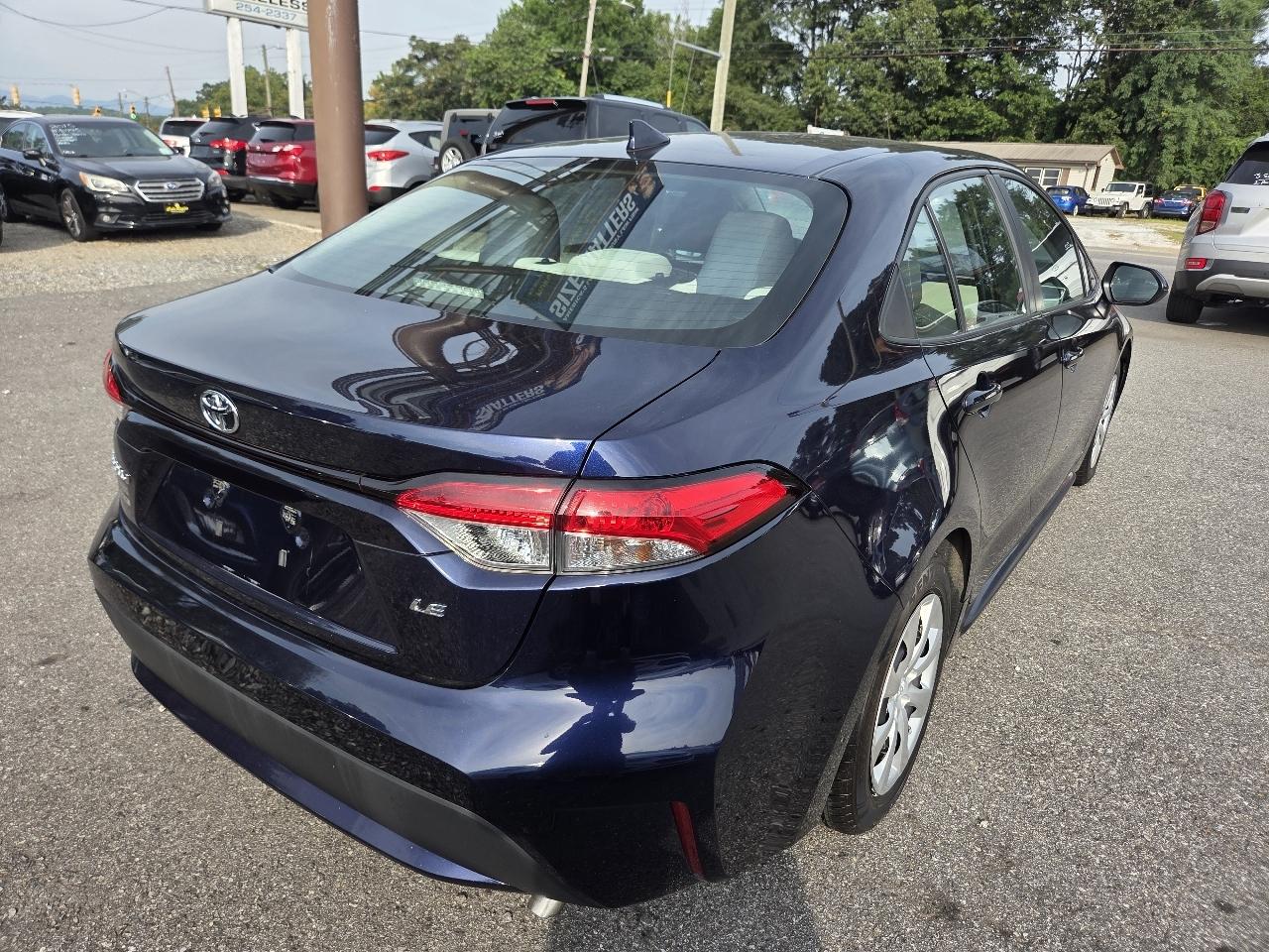 Toyota Corolla LE 2021