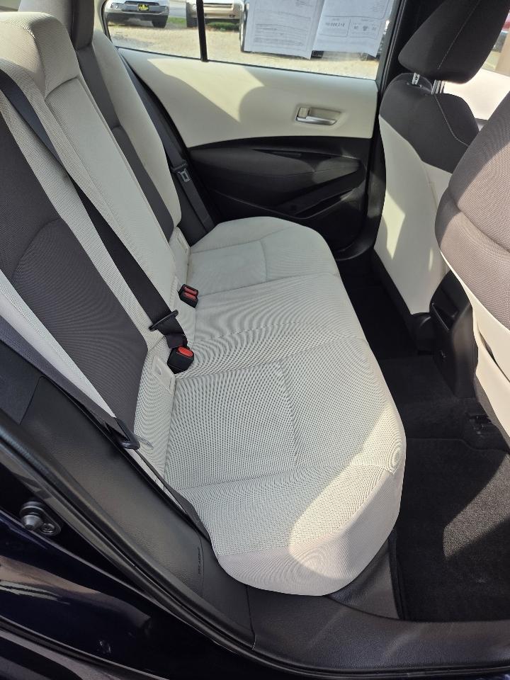 Toyota Corolla LE 2021