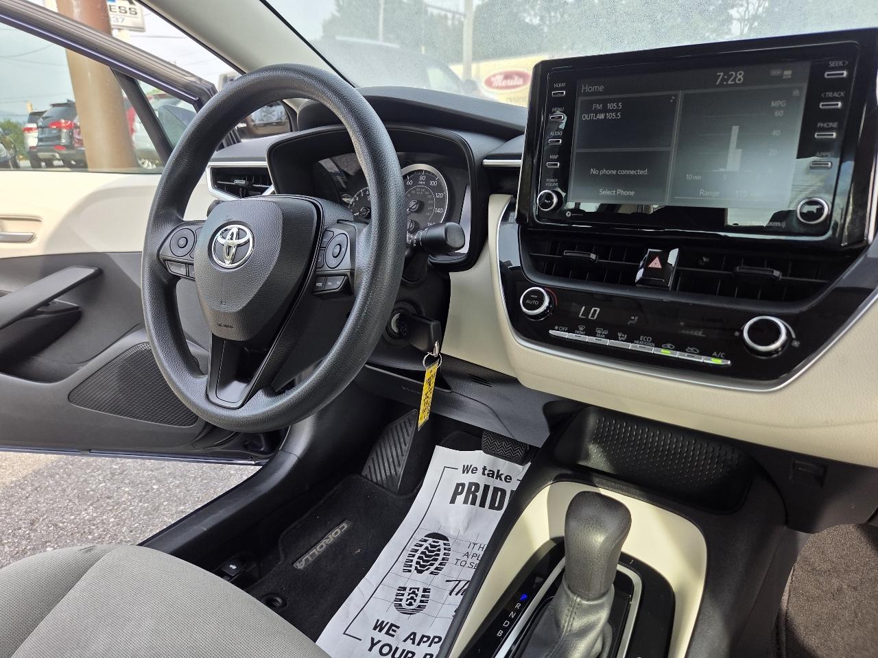 Toyota Corolla LE 2021