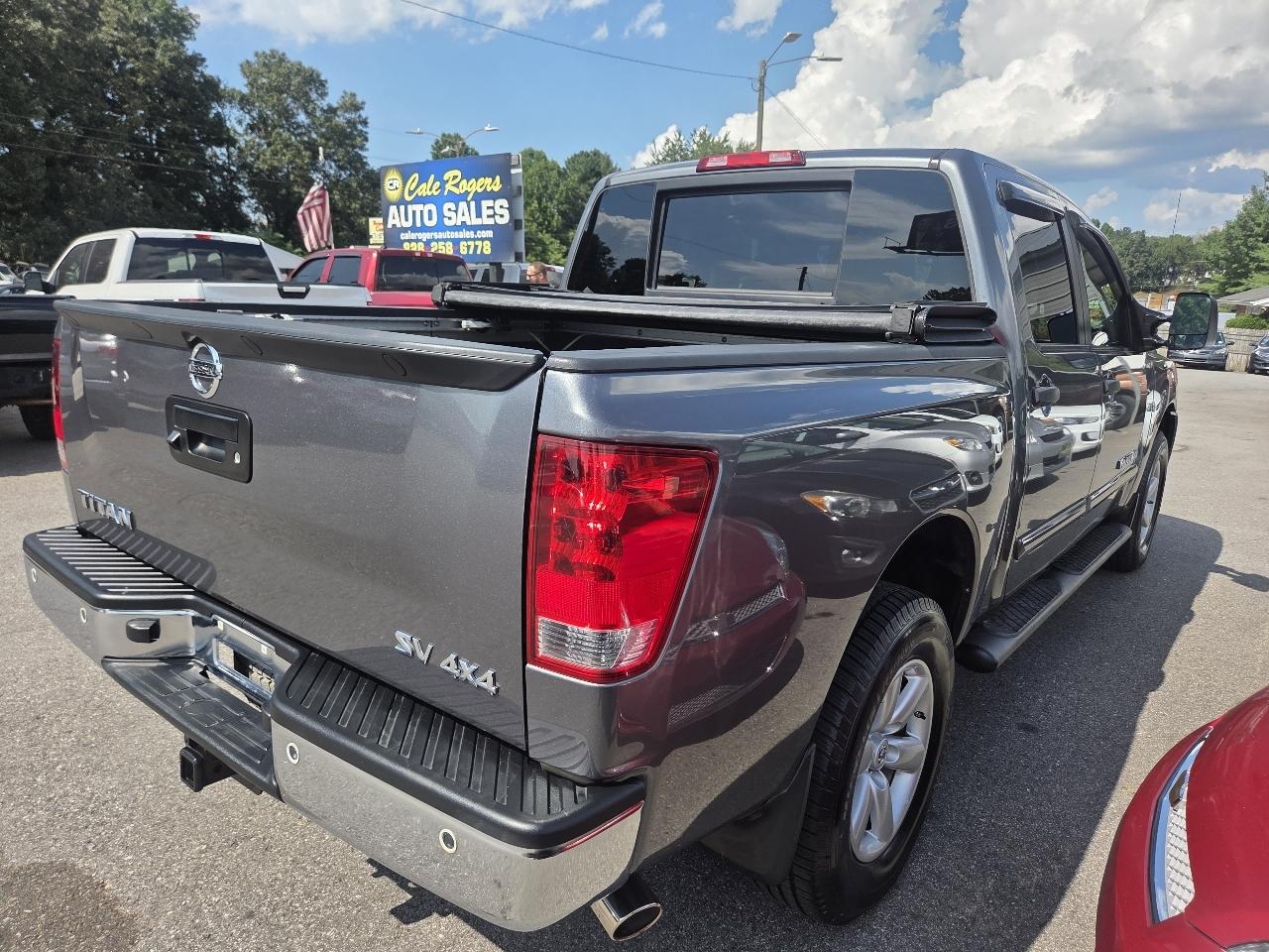Nissan Titan S Crew Cab 4WD 2014