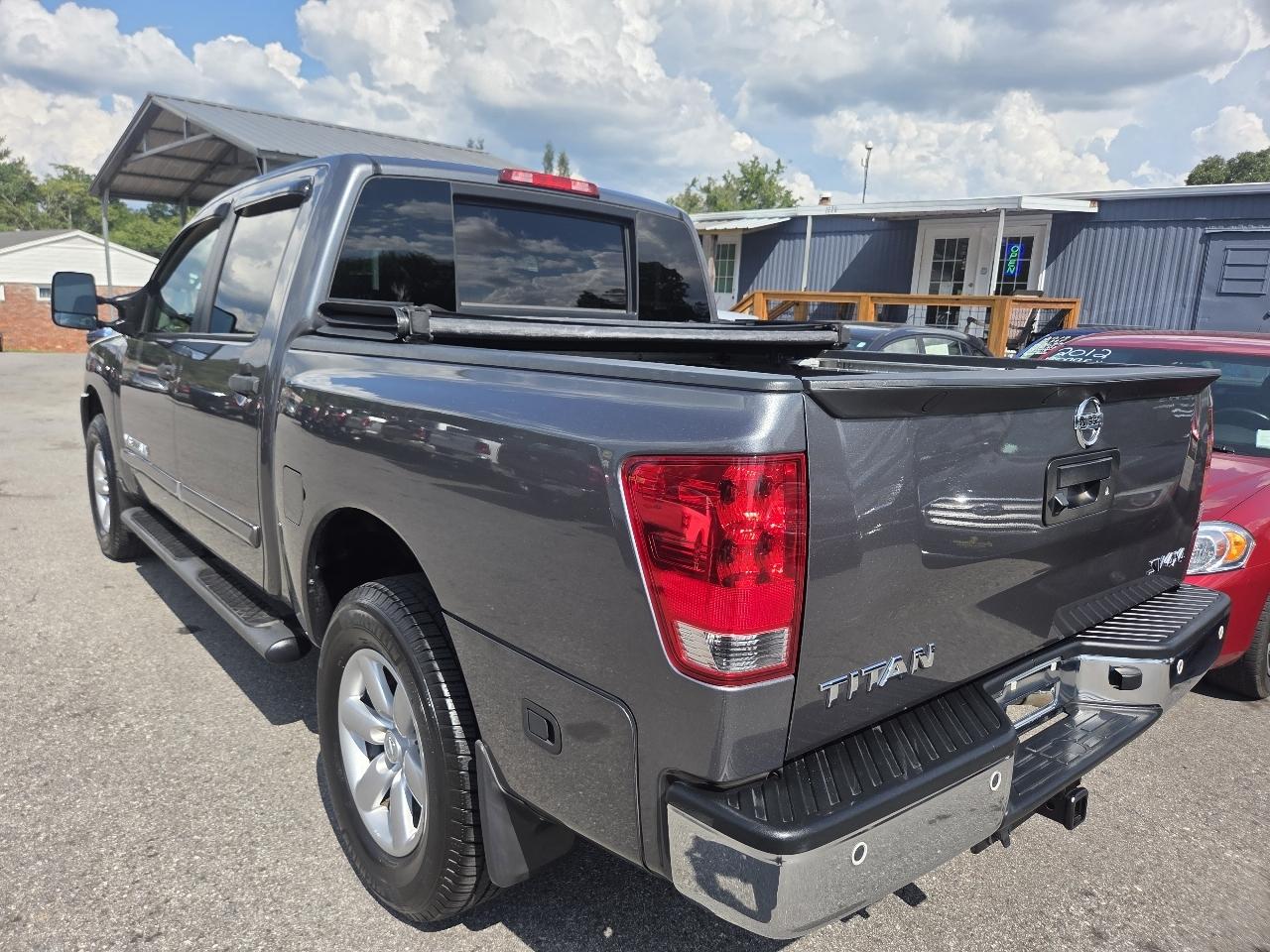 Nissan Titan S Crew Cab 4WD 2014