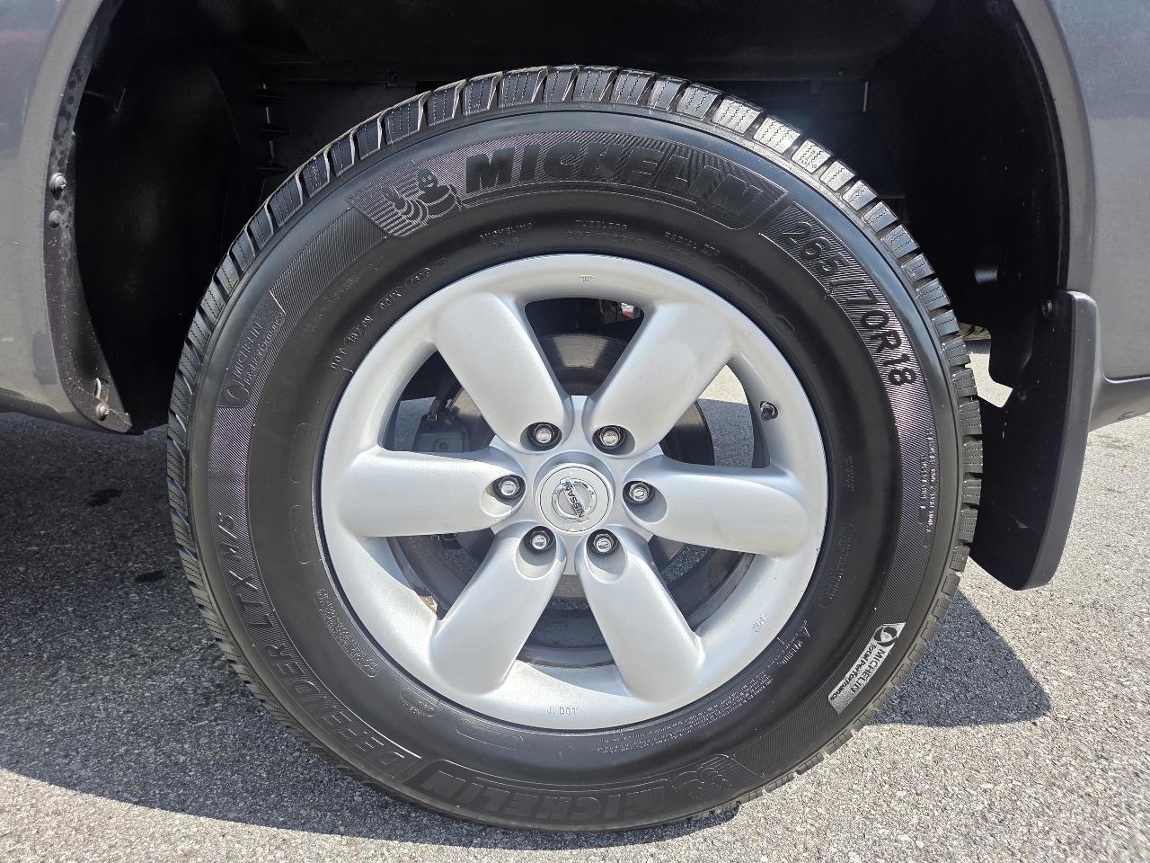 Nissan Titan S Crew Cab 4WD 2014