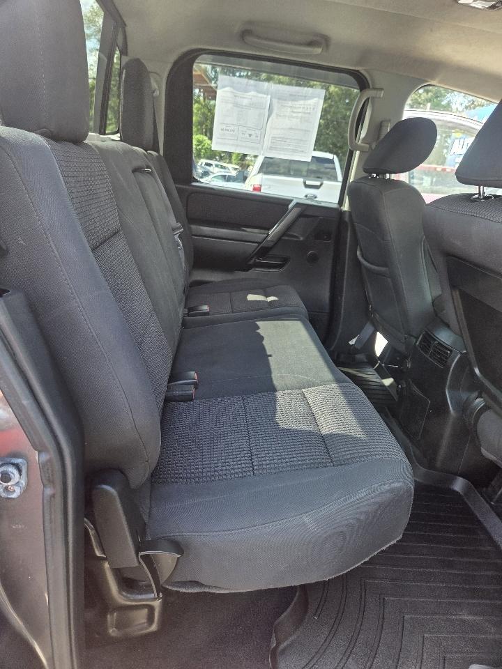 Nissan Titan S Crew Cab 4WD 2014