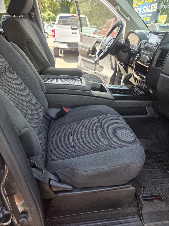Nissan Titan S Crew Cab 4WD 2014