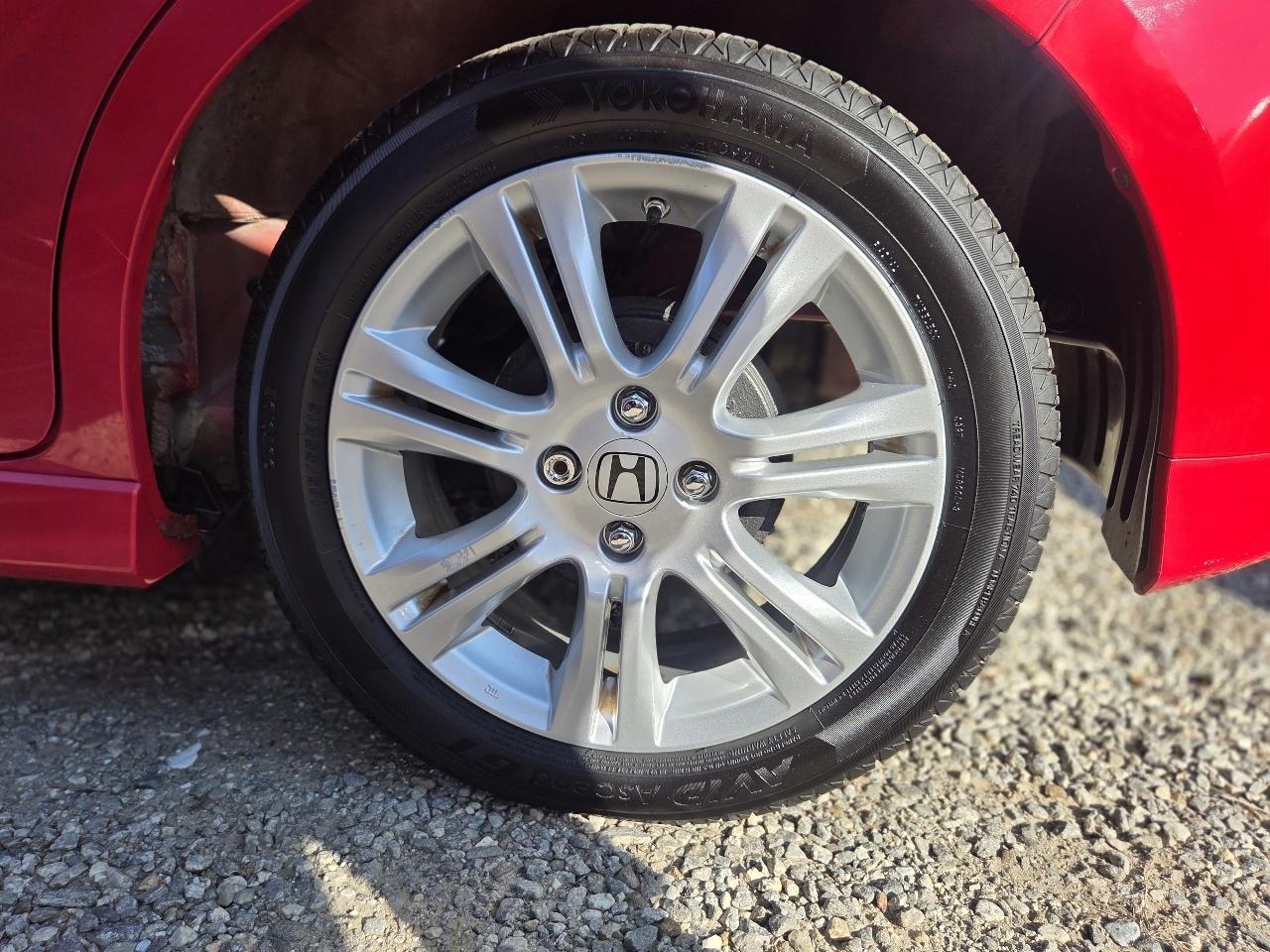 Honda Fit Sport 5-Speed AT with Navigation 2009