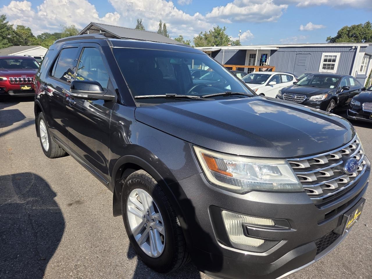 Ford Explorer XLT FWD 2017