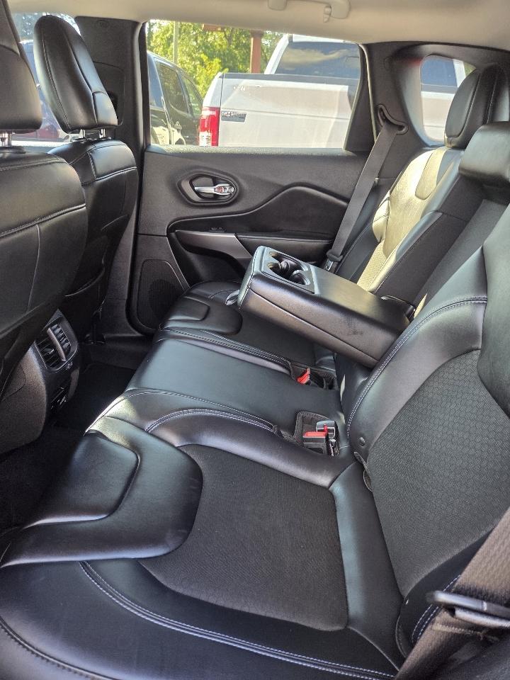 Jeep Cherokee Latitude Plus 4WD 2019