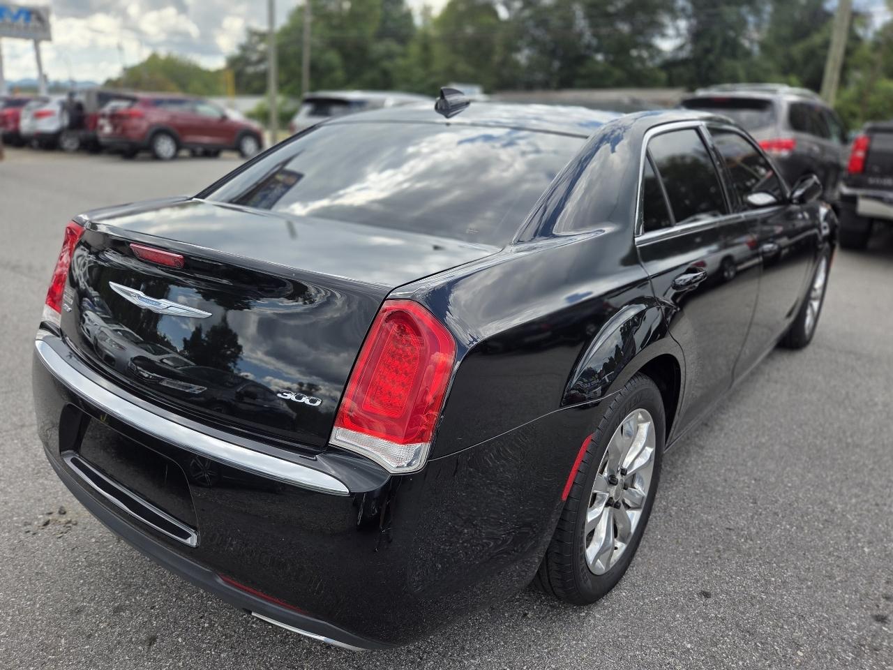 Chrysler 300 Limited AWD 2017
