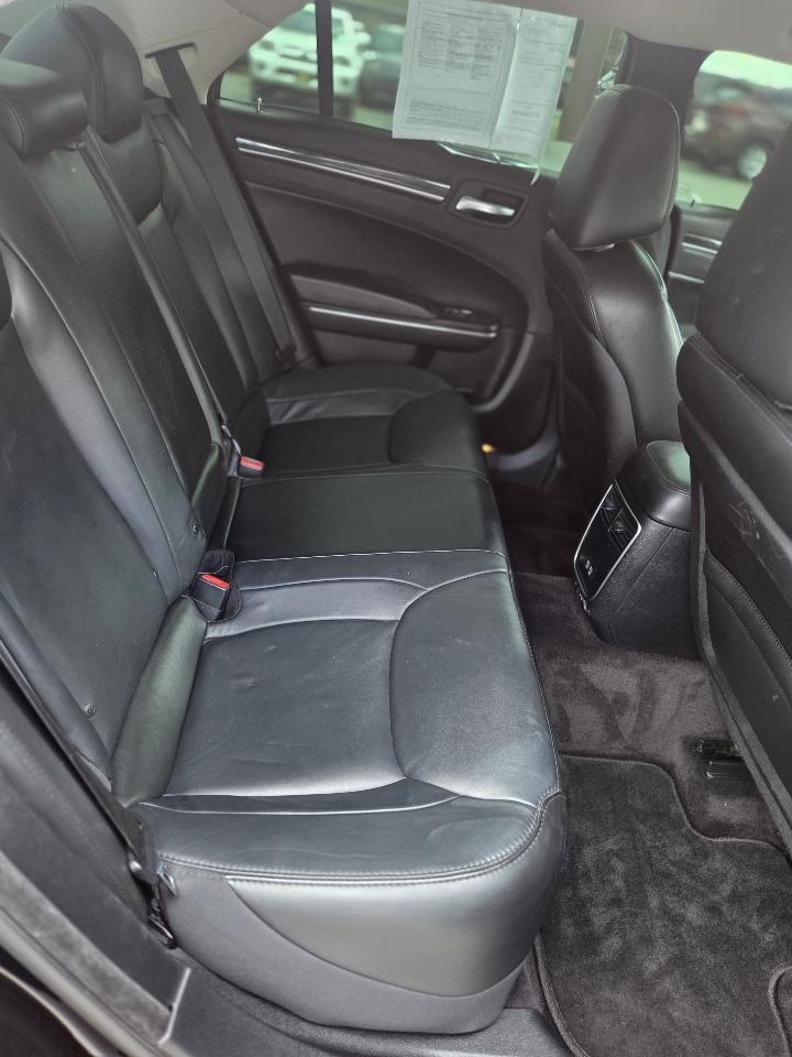 Chrysler 300 Limited AWD 2017