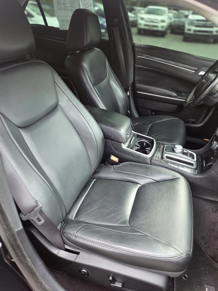 Chrysler 300 Limited AWD 2017