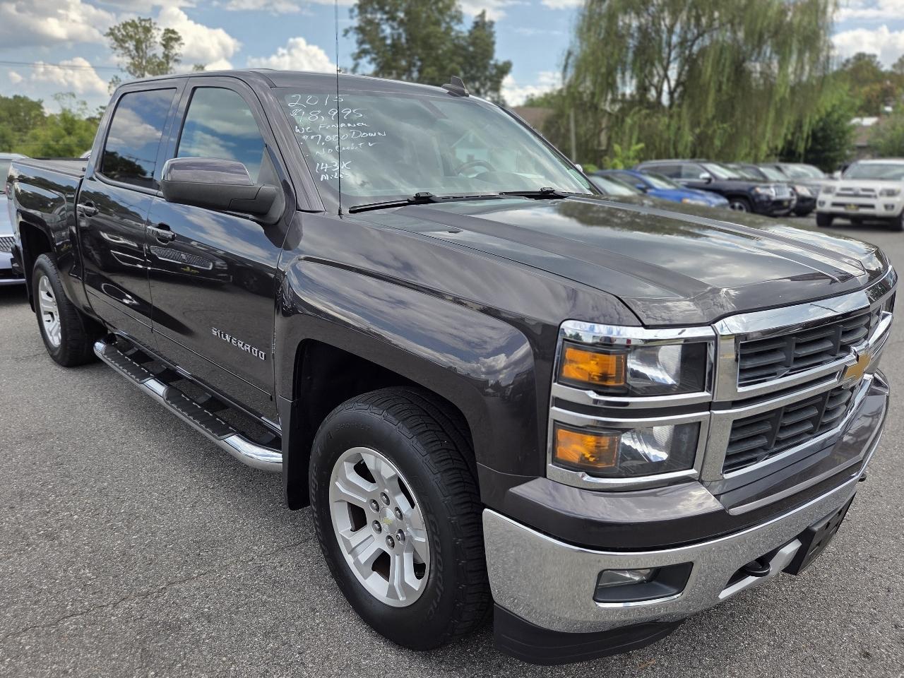 Chevrolet Silverado 1500 4WD Crew Cab 143.5" LT w/2LT 2015