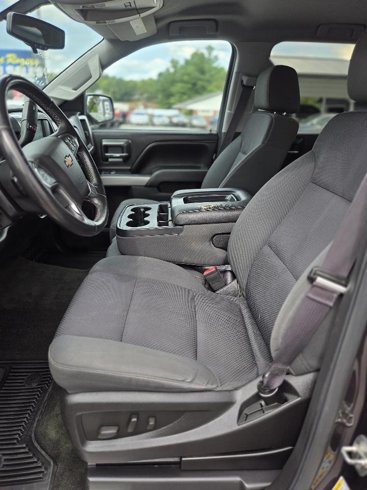 Chevrolet Silverado 1500 4WD Crew Cab 143.5" LT w/2LT 2015