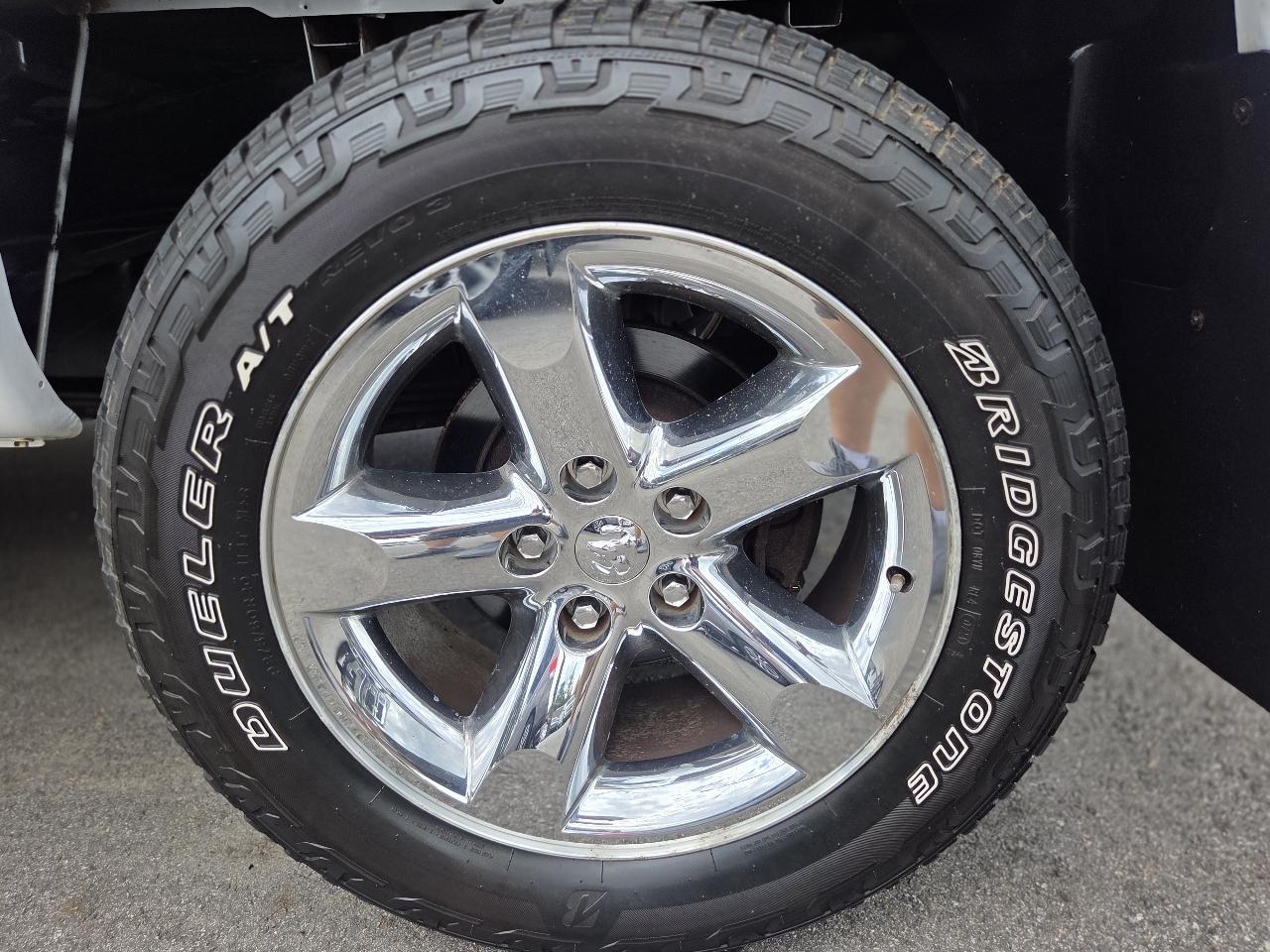 Dodge Ram 1500 4WD Quad Cab 140.5" SLT 2008