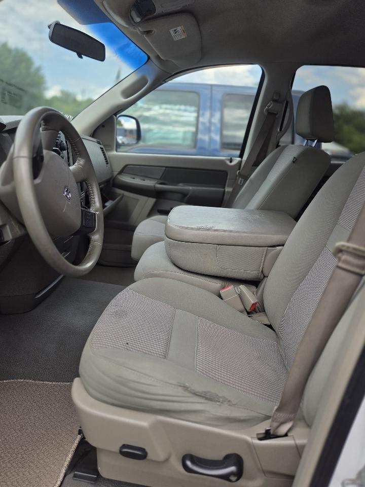 Dodge Ram 1500 4WD Quad Cab 140.5" SLT 2008