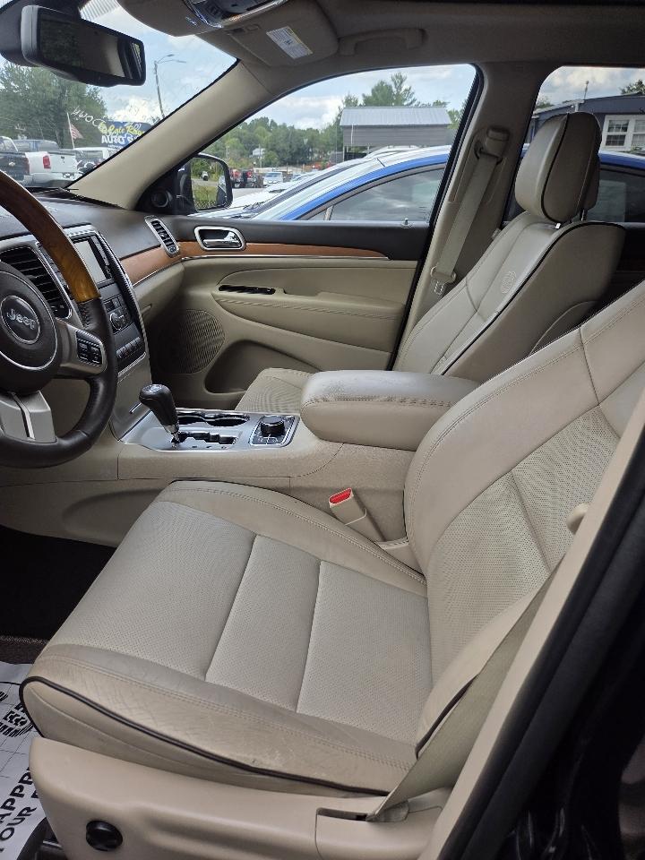 Jeep Grand Cherokee 4WD 4dr Overland 2011