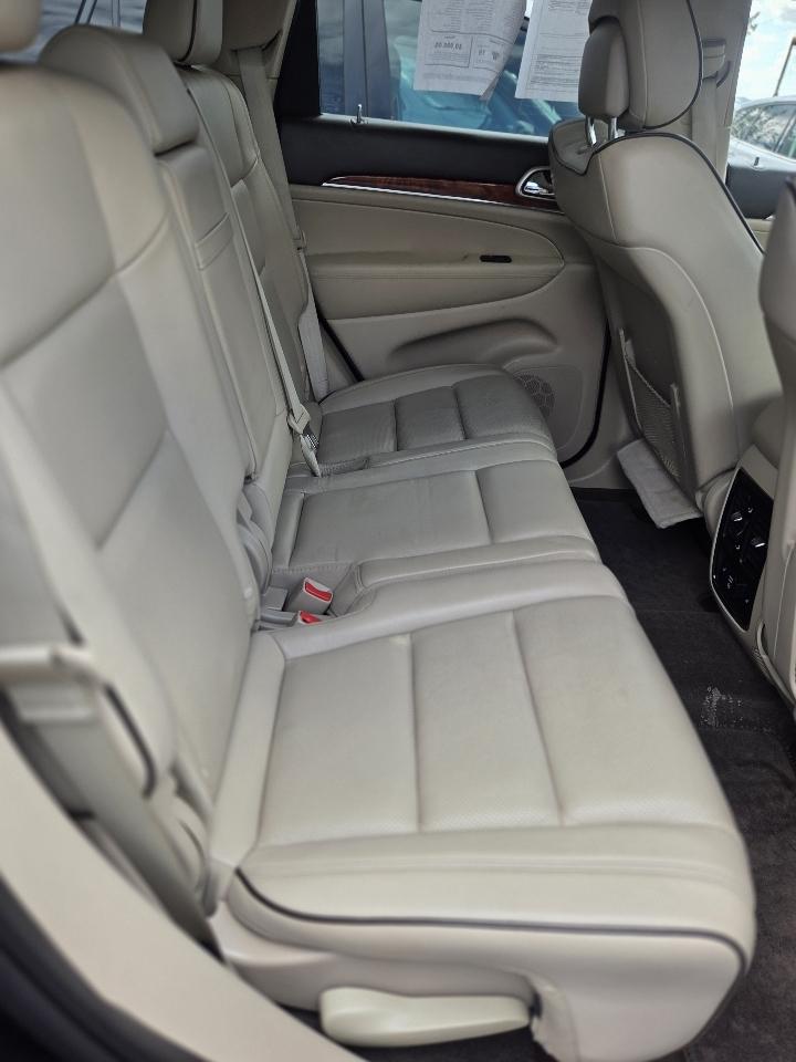 Jeep Grand Cherokee 4WD 4dr Overland 2011