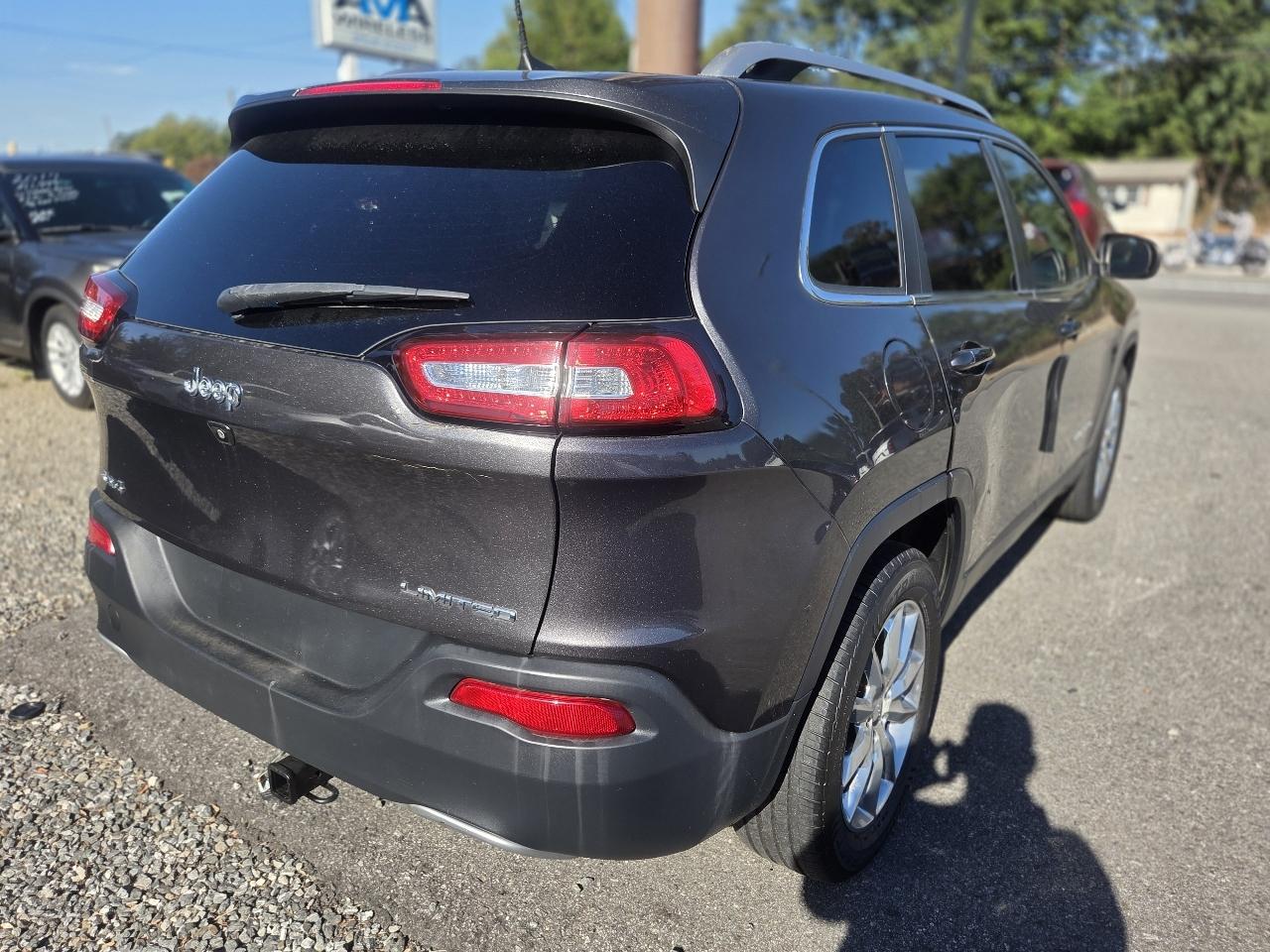 Jeep Cherokee 4WD 4dr Limited 2016