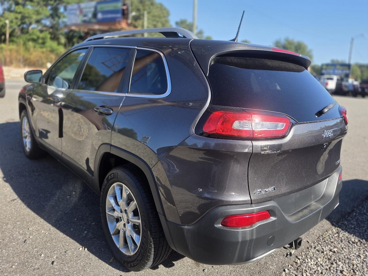 Jeep Cherokee 4WD 4dr Limited 2016
