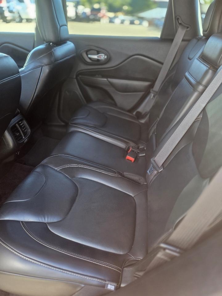Jeep Cherokee 4WD 4dr Limited 2016