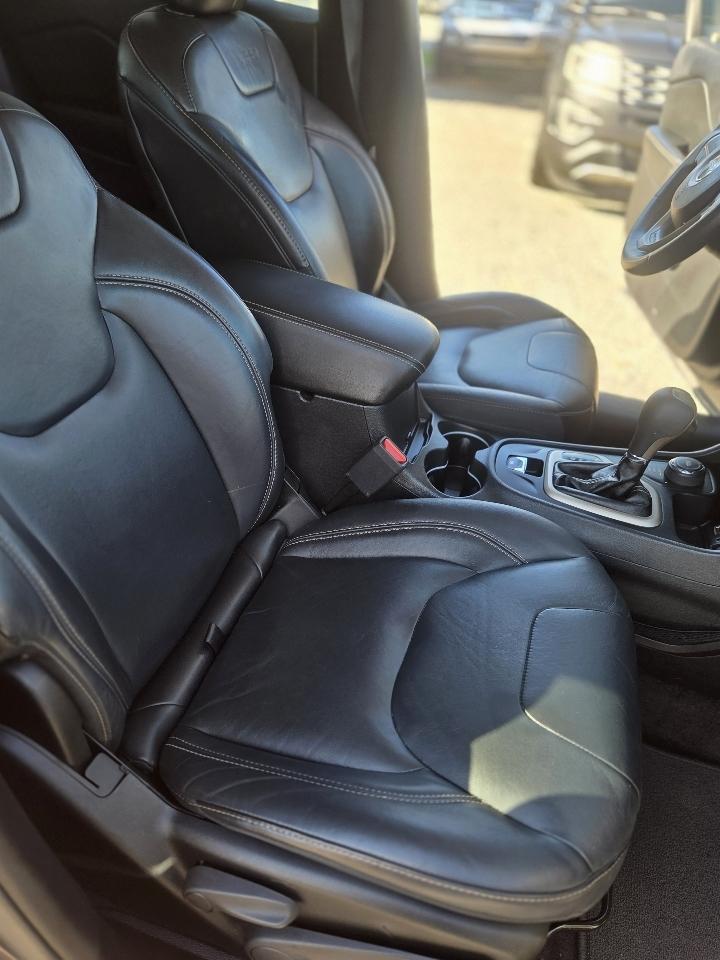 Jeep Cherokee 4WD 4dr Limited 2016