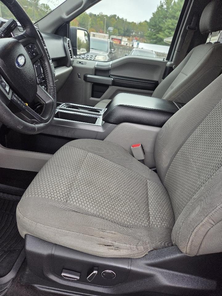 Ford F-150 4WD SuperCab 145" Lariat 2016