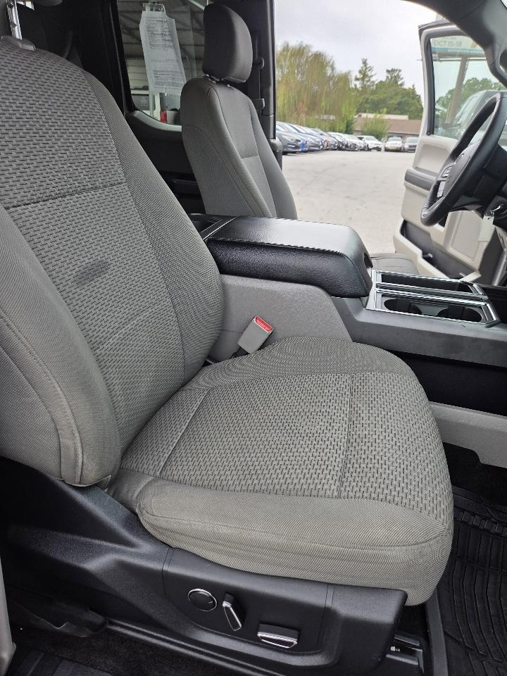 Ford F-150 4WD SuperCab 145" Lariat 2016