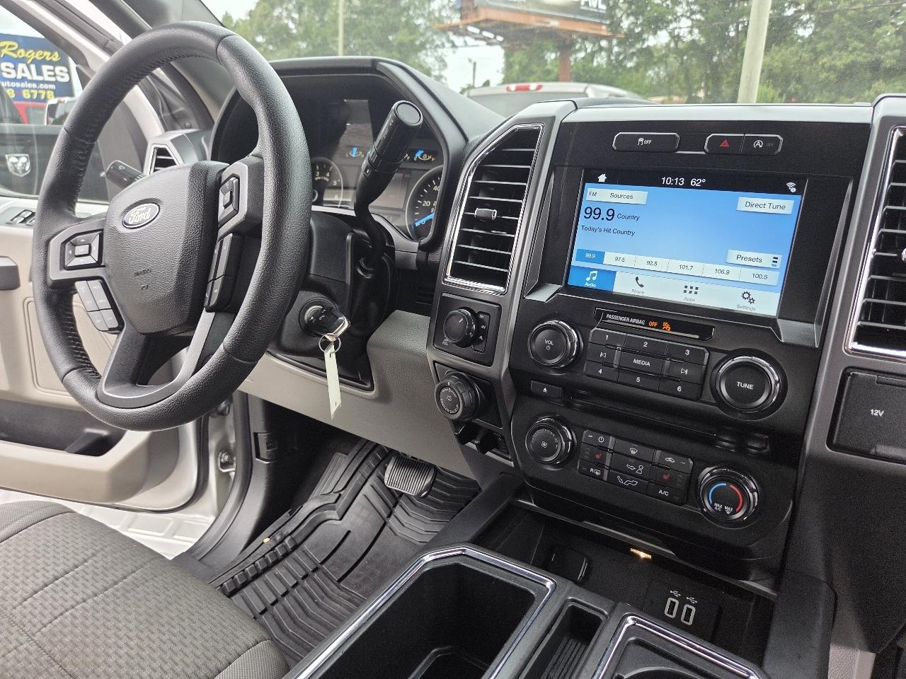 Ford F-150 4WD SuperCab 145" Lariat 2016