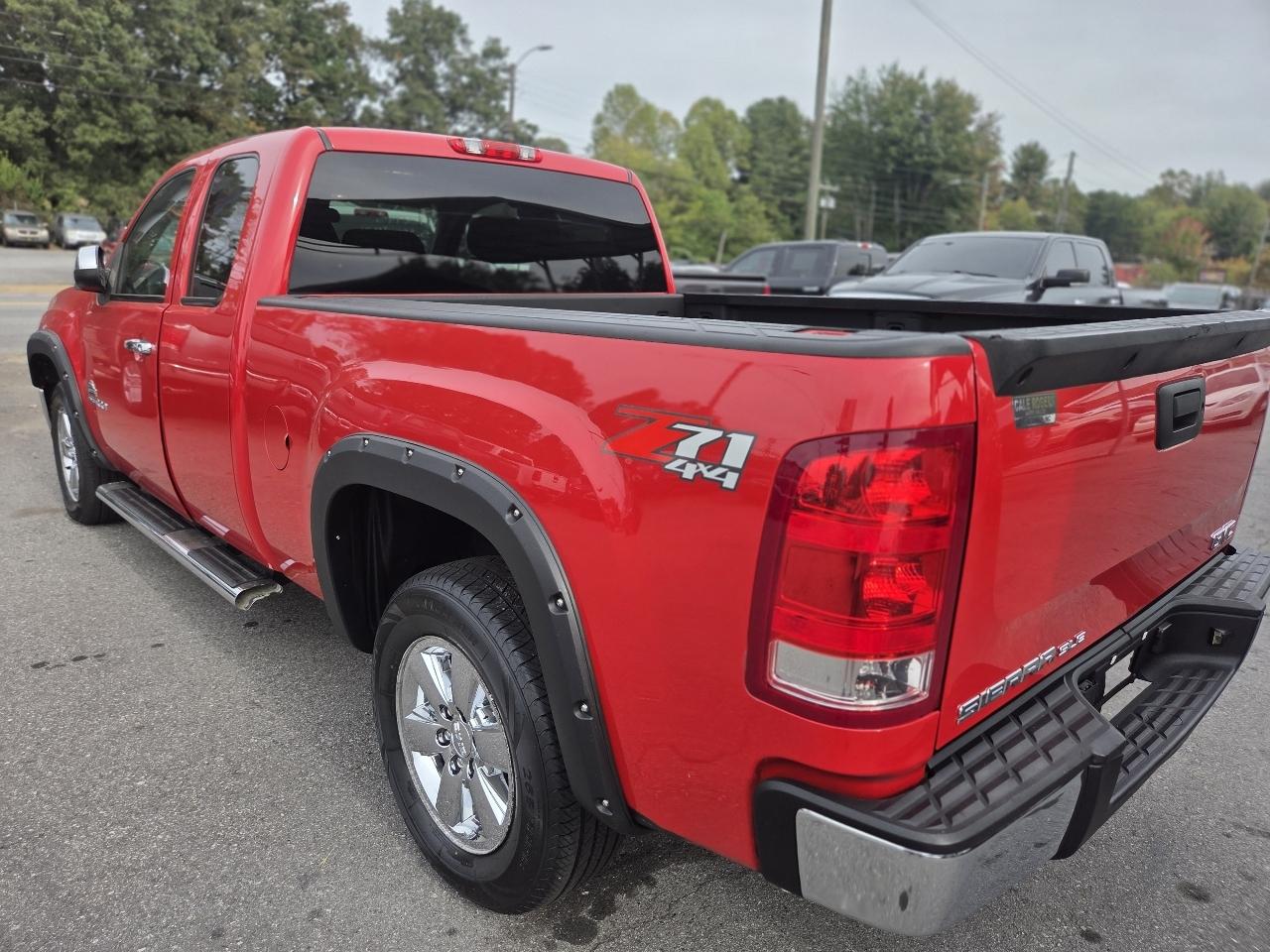 GMC Sierra 1500 4WD Ext Cab 143.5" SLE 2013