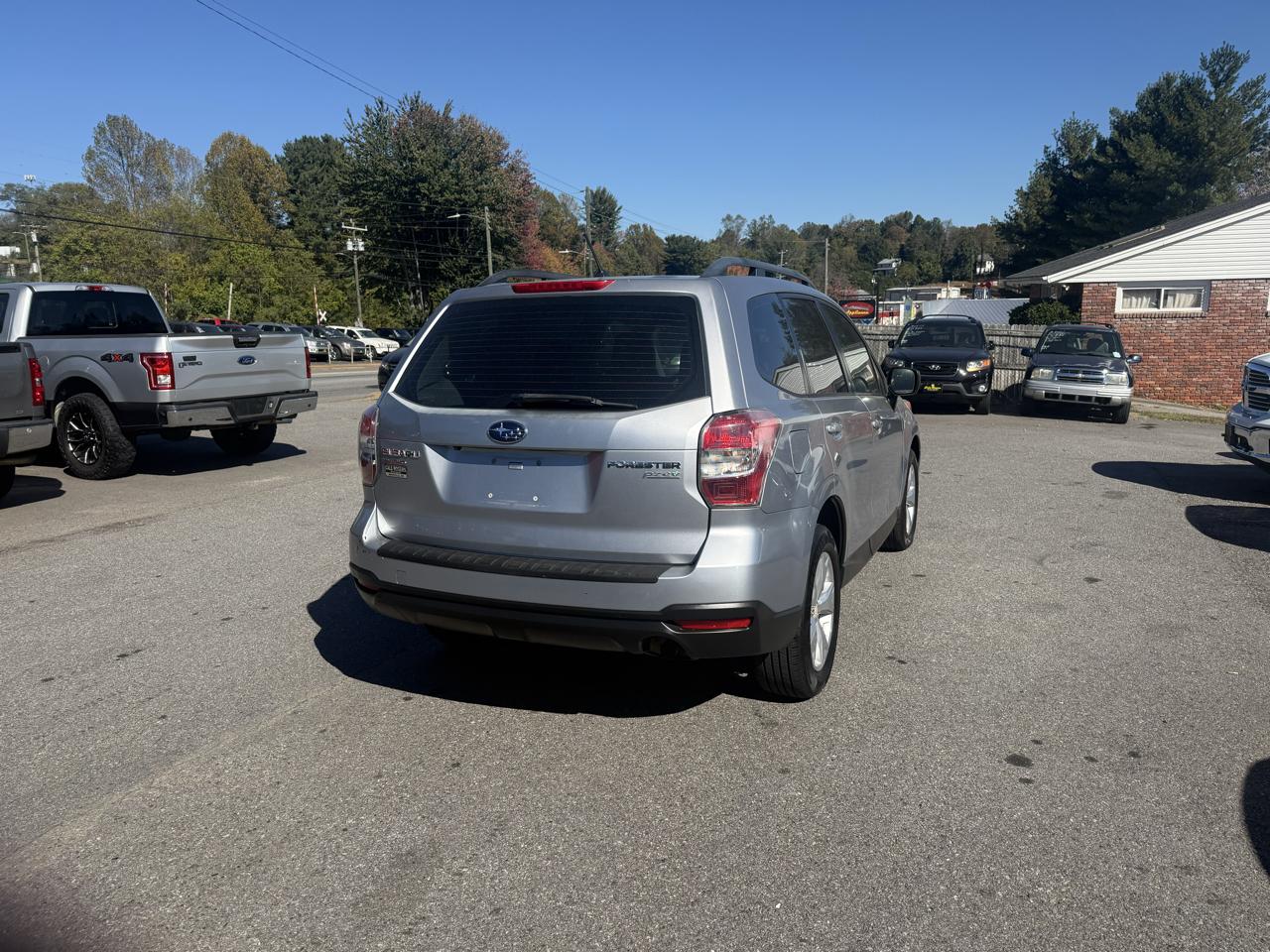 Subaru Forester 4dr CVT 2.5i PZEV 2015