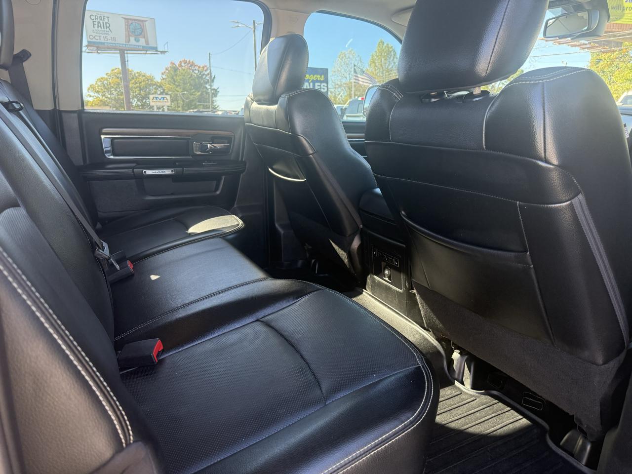 RAM 3500 4WD Crew Cab 169" Laramie 2013