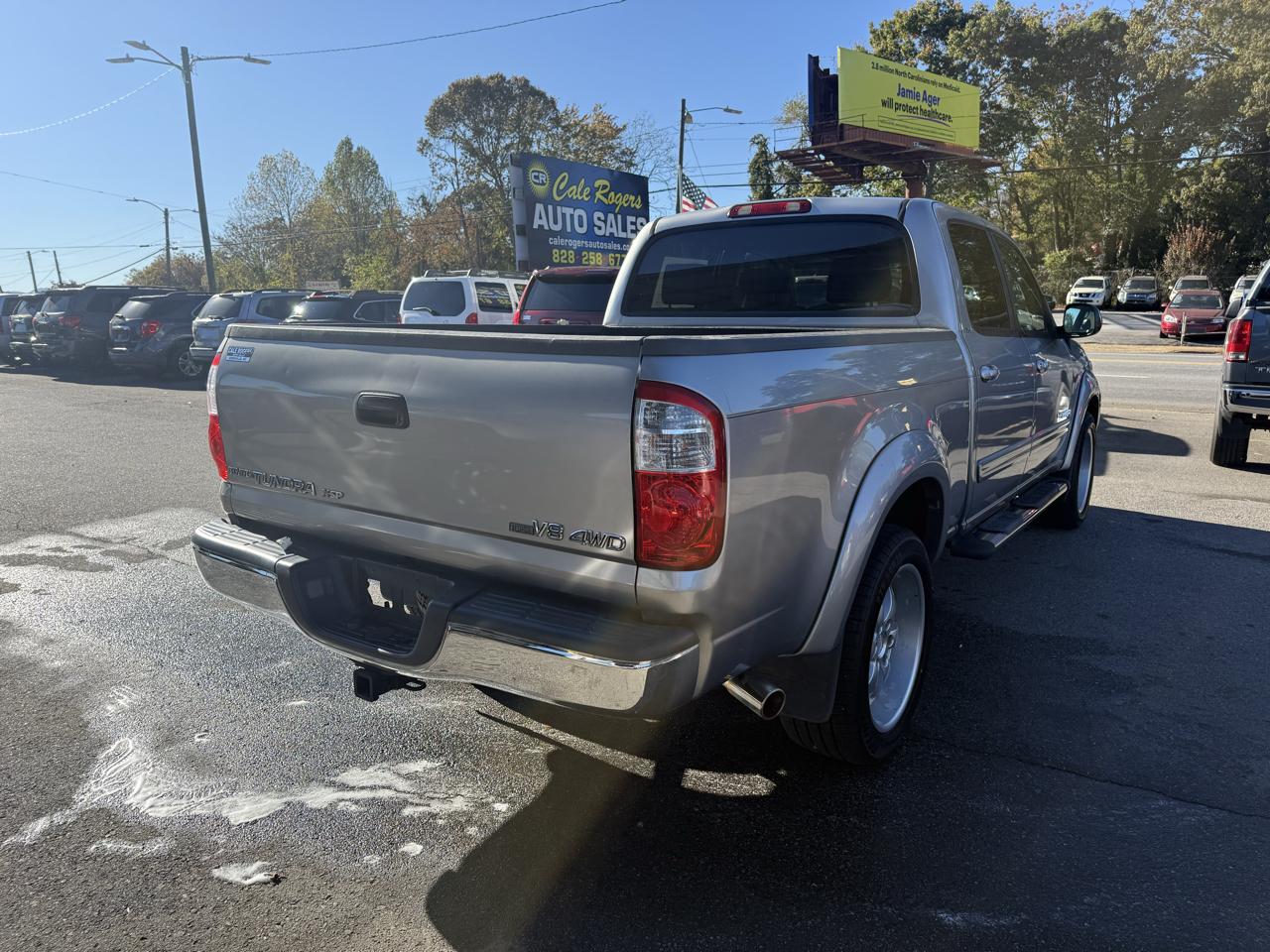 Toyota Tundra DoubleCab V8 SR5 4WD (Natl) 2006