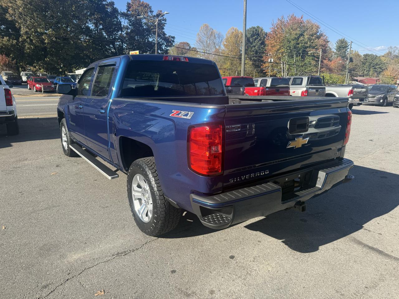 Chevrolet Silverado 1500 4WD Crew Cab 143.5" LT w/2LT 2016
