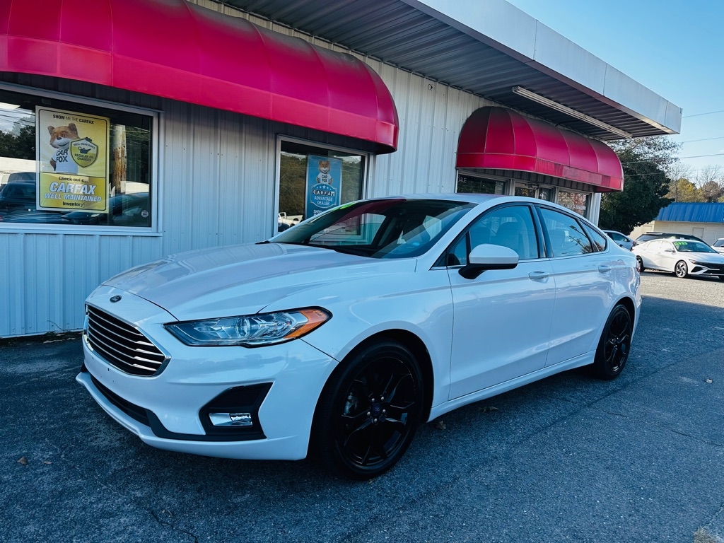 2020 Ford Fusion SE