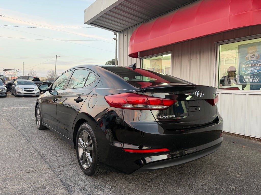 Hyundai Elantra  2017